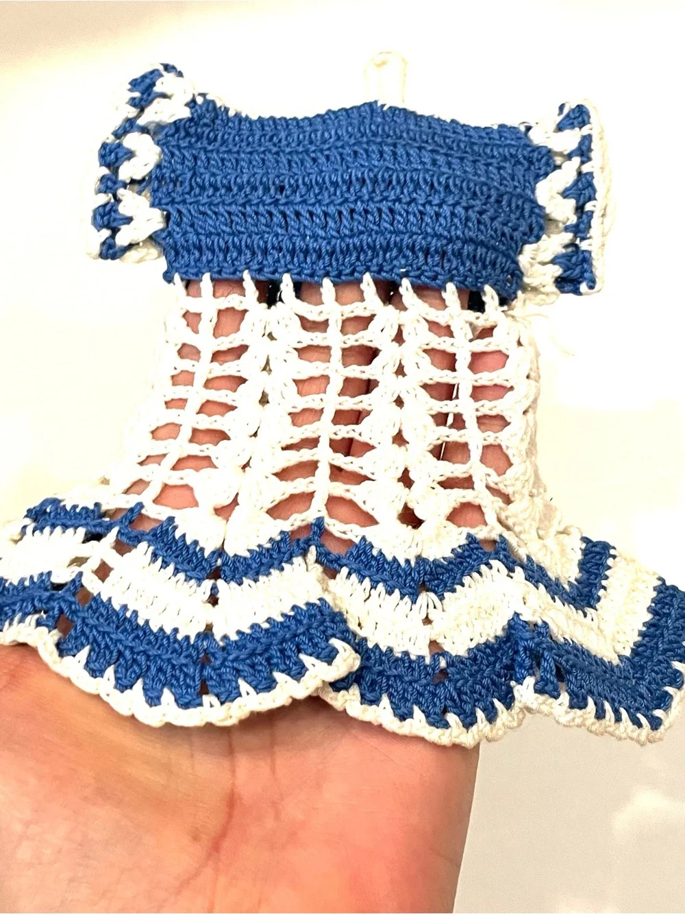 Vintage crocheted dress potholders